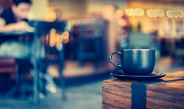 Kiszolgáló (4 fő) - Ausztria